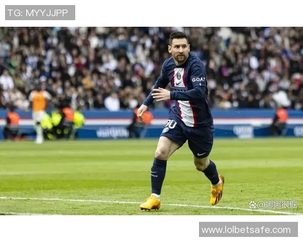 欧冠激战巴黎圣日耳曼大胜莱比锡引发转会风波与球迷热议