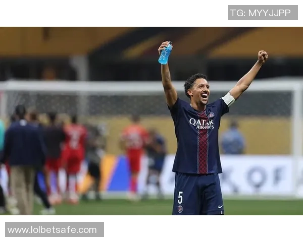 国王杯激战巴黎圣日耳曼险胜波尔图乌龙球成比赛转折点分析