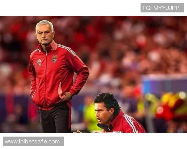 本菲卡友谊赛大胜那不勒斯五球狂潮补时进球点燃全场激情