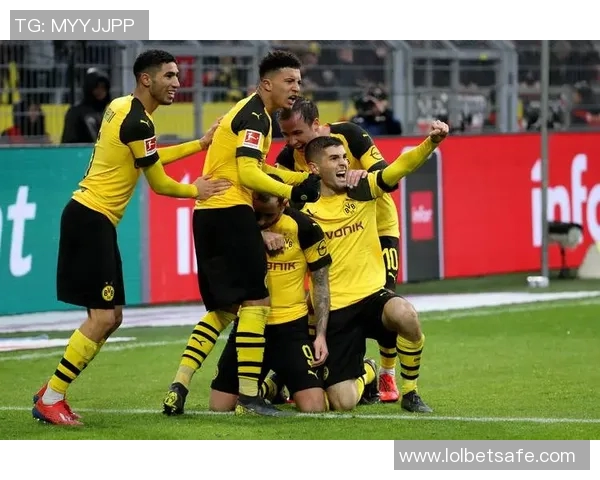 德甲焦点战AC米兰绝杀多特蒙德引发争议判罚全场沸腾