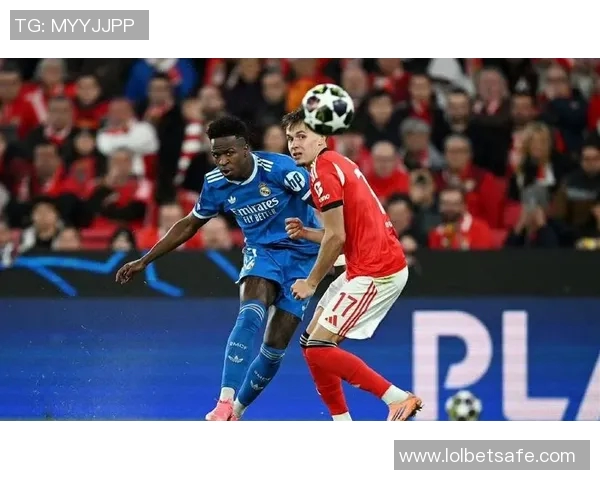 欧联杯焦点战：皇马大胜本菲卡五球狂潮引发全场热议